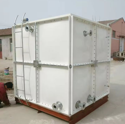 Superficie liscia Immenso litro pannello in FRP Serbatoio di immagazzinamento dell'acqua Gallo gigante Raccolta dell'acqua piovana