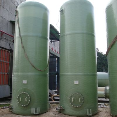 Serbatoi di stoccaggio chimici industriali in FRP Capacità personalizzata Serbatoio verticale in FRP a fondo piatto