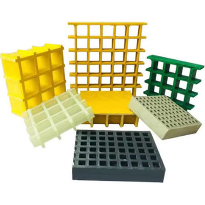 Griglia di fibra di vetro stampata in FRP liscia e priva di UV 38x38x38 mm GRP Tree Grate