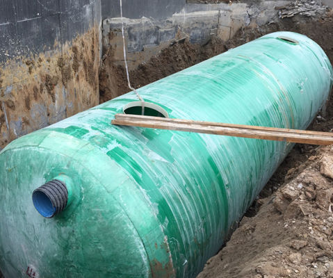 Serbatoi settici di plastica rinforzati con fibre Serbatoi settici di fibra di vetro Leggera costruzione