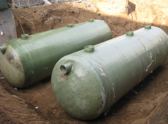 Serbatoi settici di plastica rinforzati con fibre Serbatoi settici di fibra di vetro Leggera costruzione