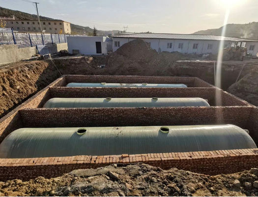Serbatoio septico bio di 1000L FRP senza perdite Serbatoio fognario in fibra di vetro Trattamento delle acque reflue