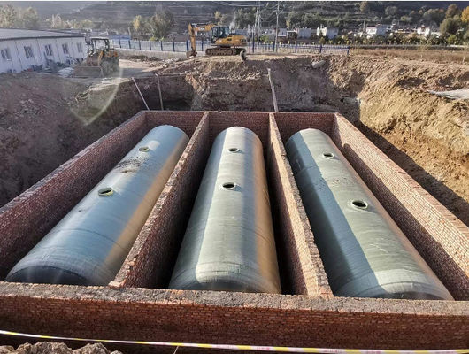 Serbatoio septico bio di 1000L FRP senza perdite Serbatoio fognario in fibra di vetro Trattamento delle acque reflue