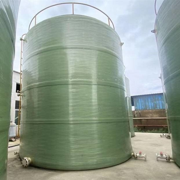 Serbatoio idrico di pannelli verticali in FRP per carico pesante Dimensioni personalizzate per lo stoccaggio di liquidi di carburante