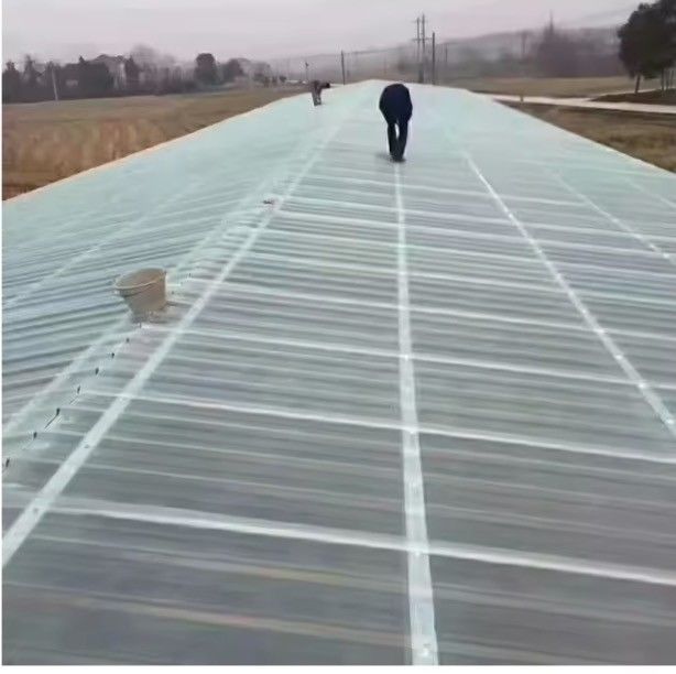 Piastra di copertura in FRP di superficie liscia in fibra di vetro in piastrelle corrugate resistenti alla corrosione